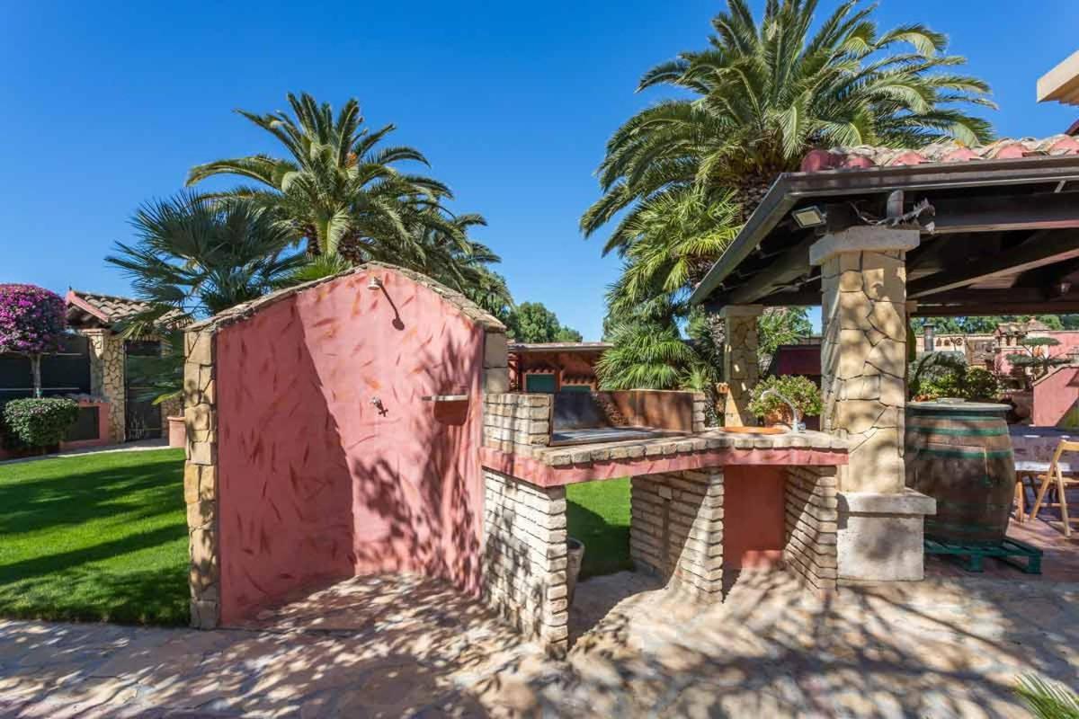فلوميني دي كوارتو Villa Flumini المظهر الخارجي الصورة