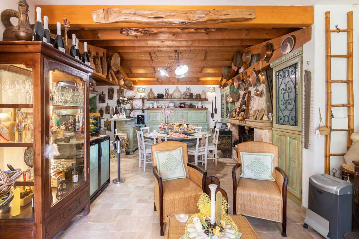 فلوميني دي كوارتو Villa Flumini المظهر الخارجي الصورة