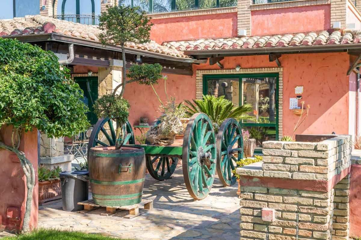 فلوميني دي كوارتو Villa Flumini المظهر الخارجي الصورة