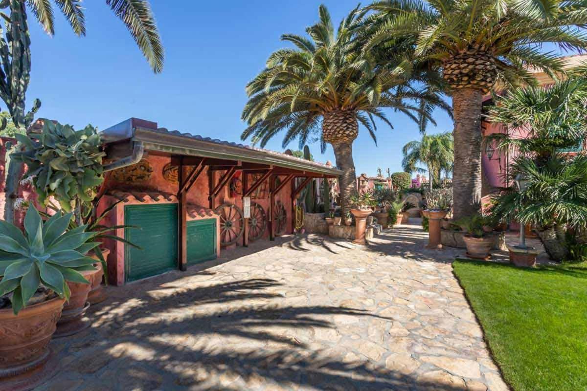 فلوميني دي كوارتو Villa Flumini المظهر الخارجي الصورة