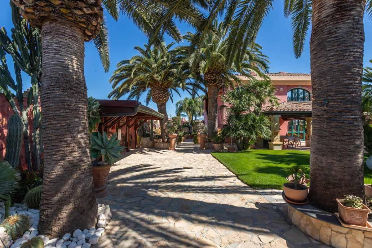 فلوميني دي كوارتو Villa Flumini المظهر الخارجي الصورة
