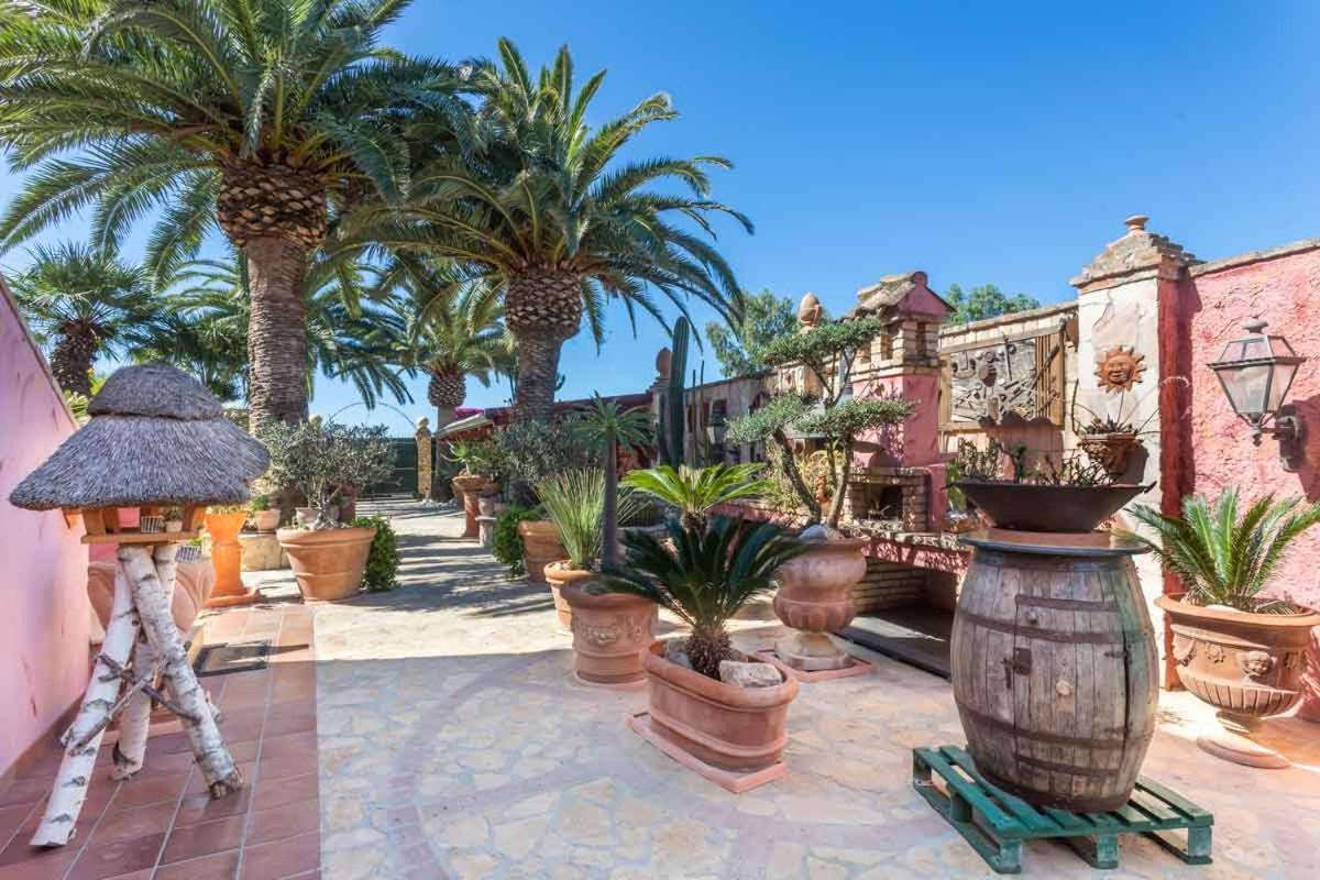 فلوميني دي كوارتو Villa Flumini المظهر الخارجي الصورة