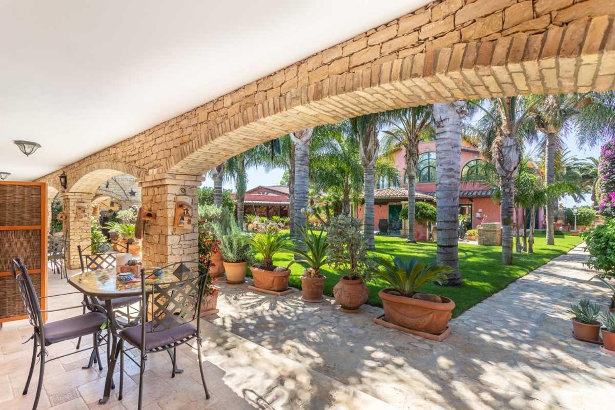 فلوميني دي كوارتو Villa Flumini المظهر الخارجي الصورة