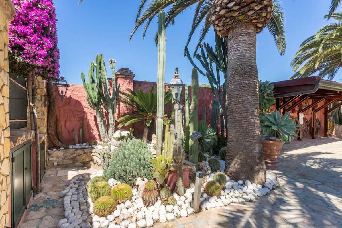 فلوميني دي كوارتو Villa Flumini المظهر الخارجي الصورة